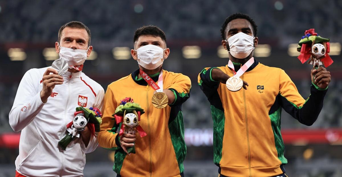 Pódio duplo! Petrúcio Ferreira e Washington Jr. conquistam medalhas no atletismo paralímpico