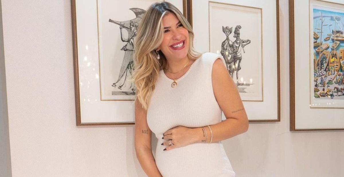 Aos 9 meses de gestação, Lore Improta mostra ultrassom com o rostinho de Liz