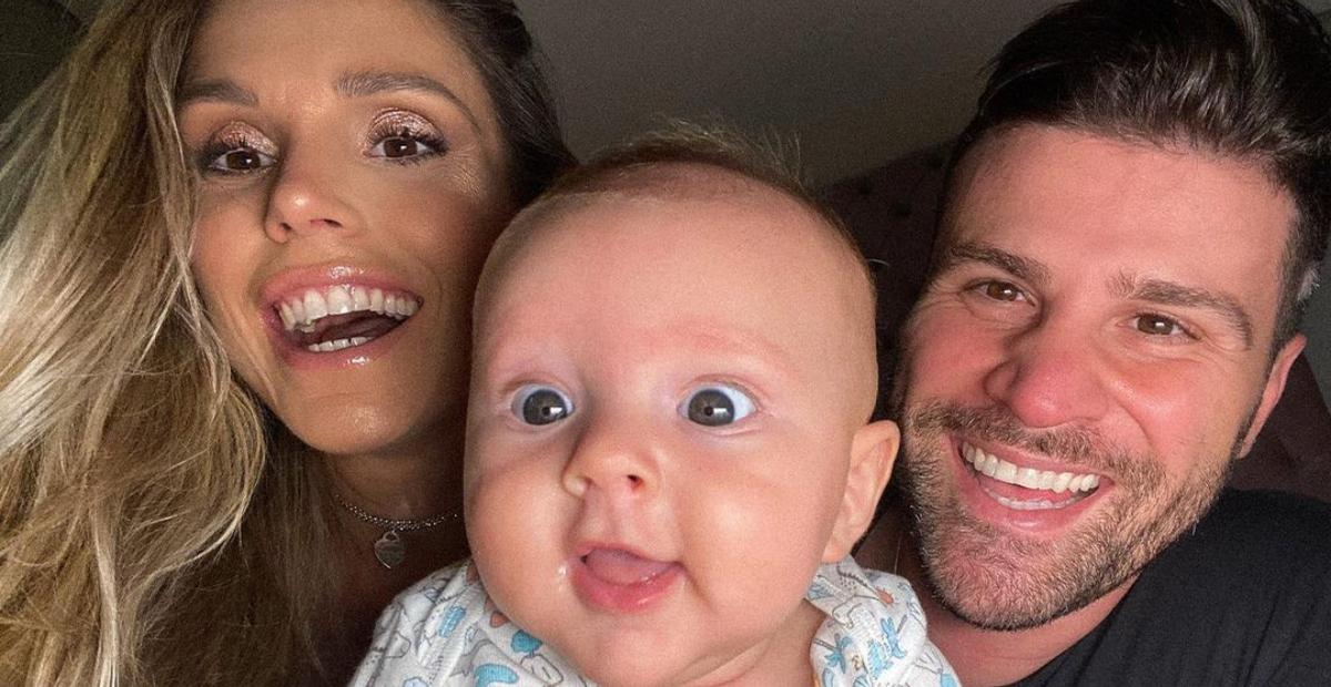Flávia Viana surge coladinha com sua família em clique encantador em meio a natureza