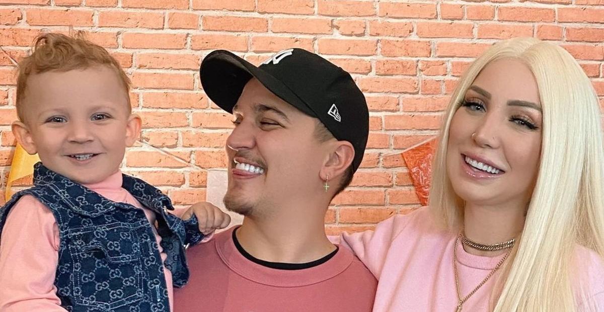 A família cresceu! Zoo usa as redes para anunciar o nascimento de Nikki