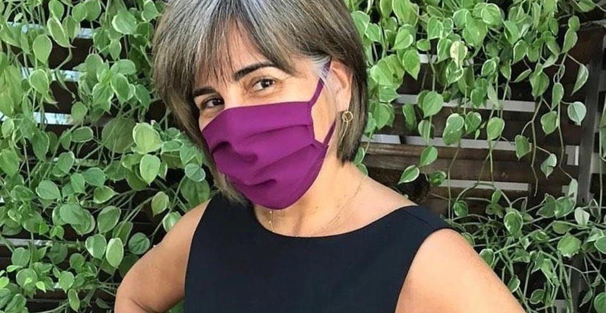 Gloria Pires recebe a segunda dose da vacina e inspira web: ”Quando chegar sua vez, não tema”