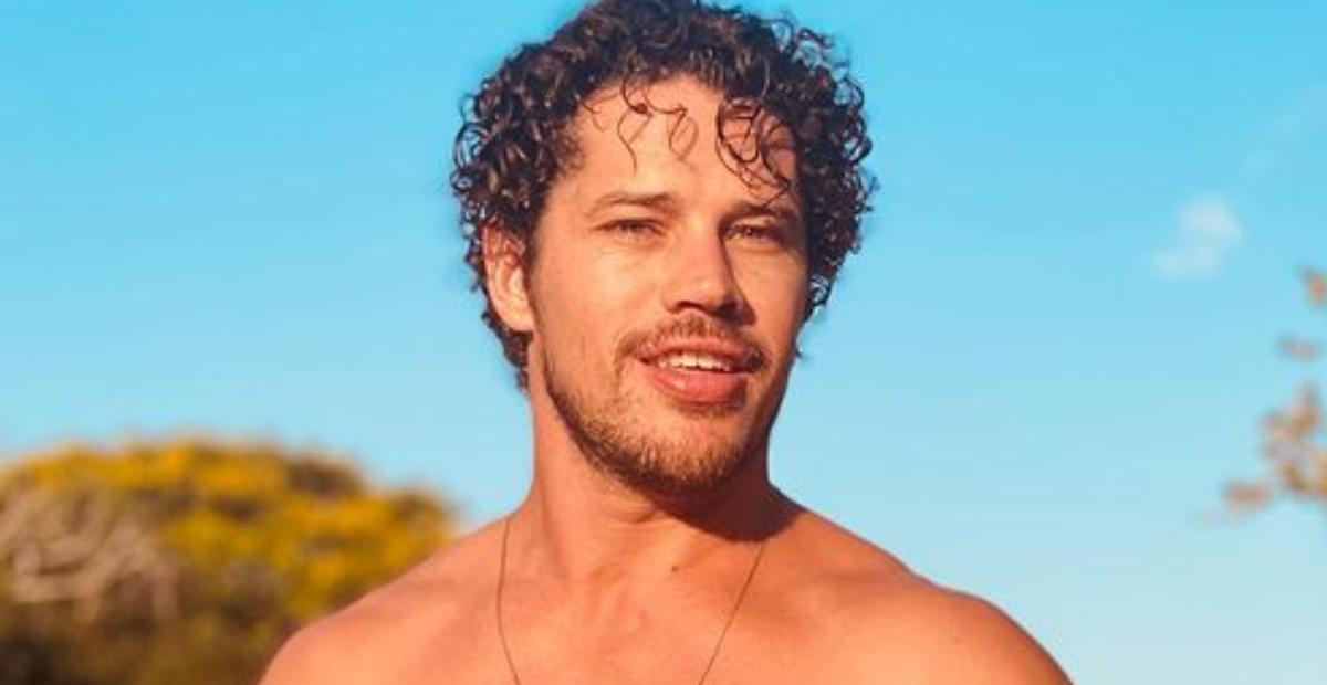 José Loreto encanta ao postar fotos com a filha, Bella: ”Lindos”