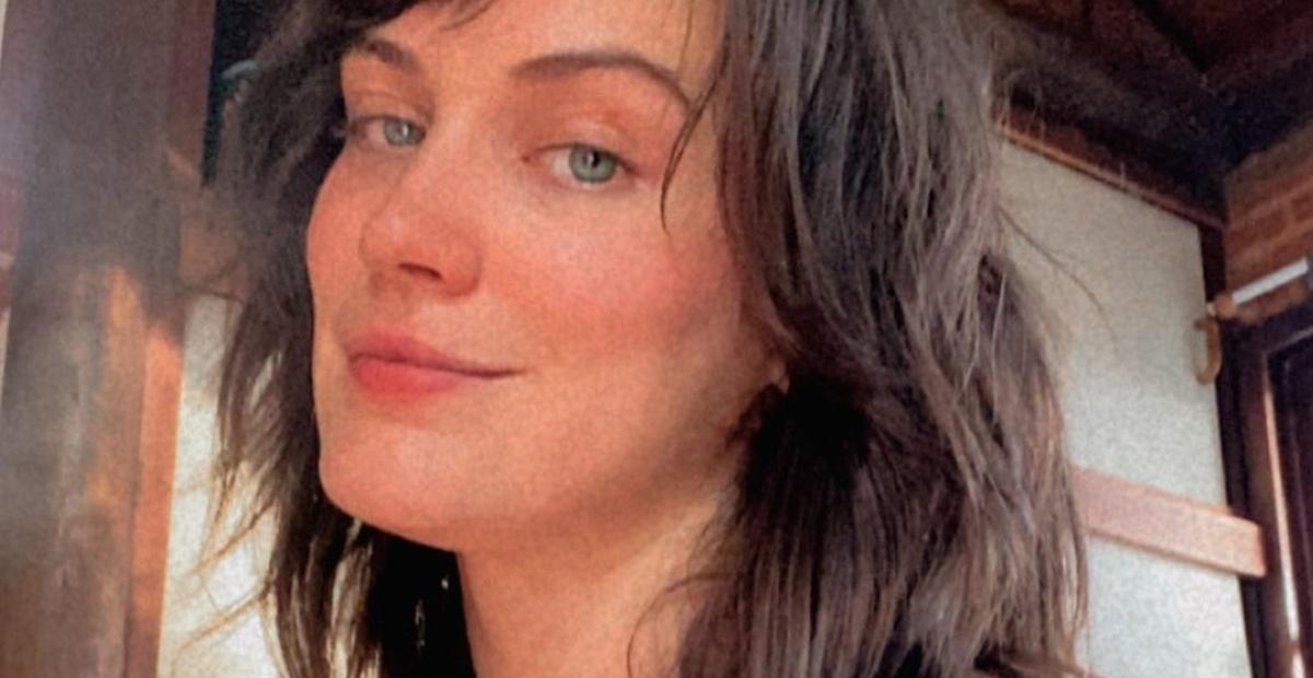 Bianca Bin recebe segunda dose da vacina da covid-19: ”Viva a ciência, o SUS”