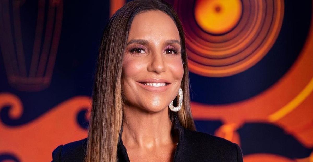 Ivete Sangalo elege vestido decotado e brilhante de R$21 mil para o The Masked Singer