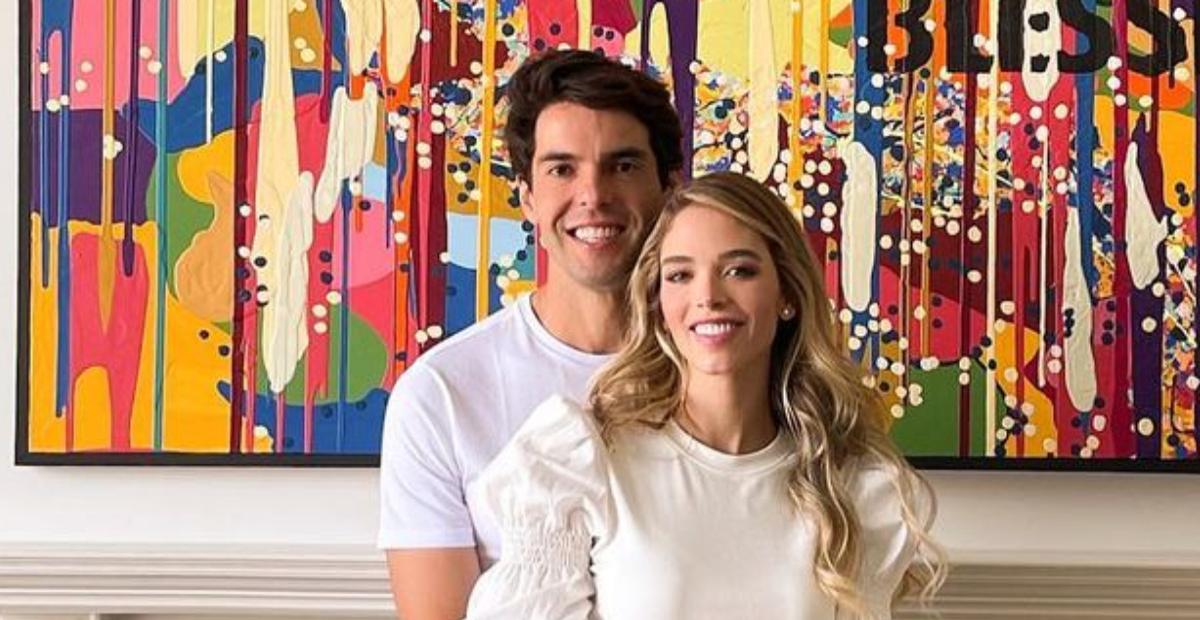 Carol Dias compartilha clique romântico com o marido, Kaká: ”Casalzão”