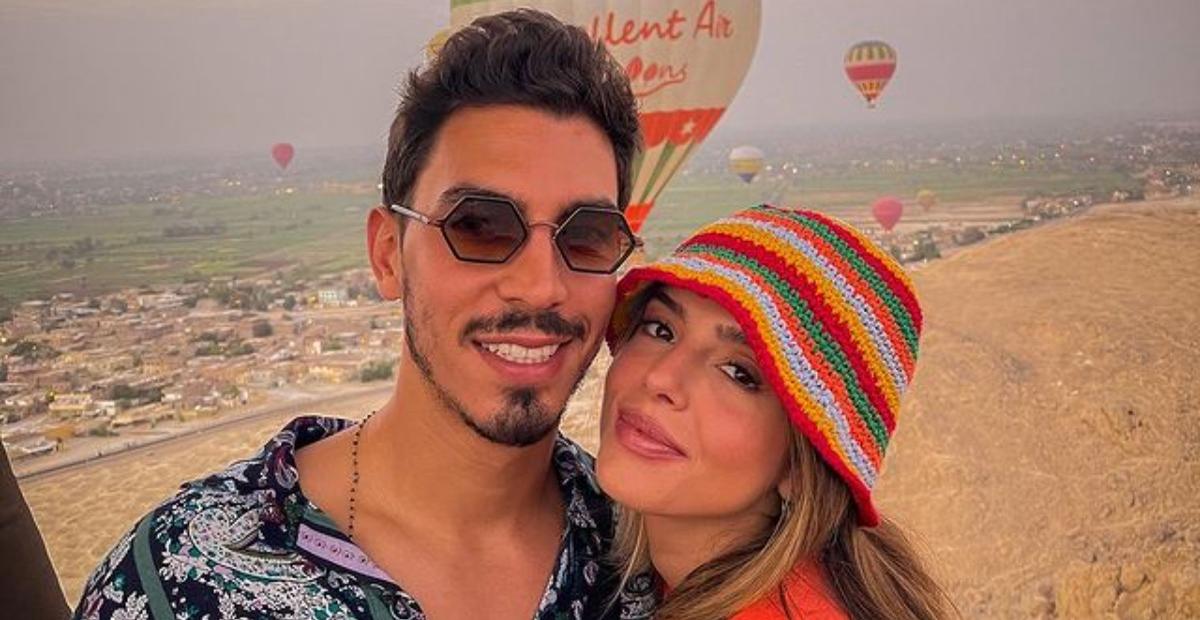 Giovanna Lancellotti e Gabriel David aproveitam passeio de balão em viagem ao Egito
