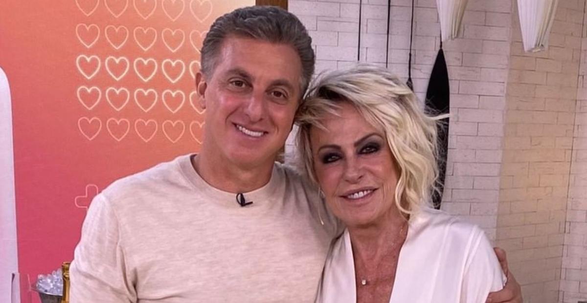 Ana Maria Braga compartilha clique com Luciano Huck e o parabeniza: ”Muito sucesso”