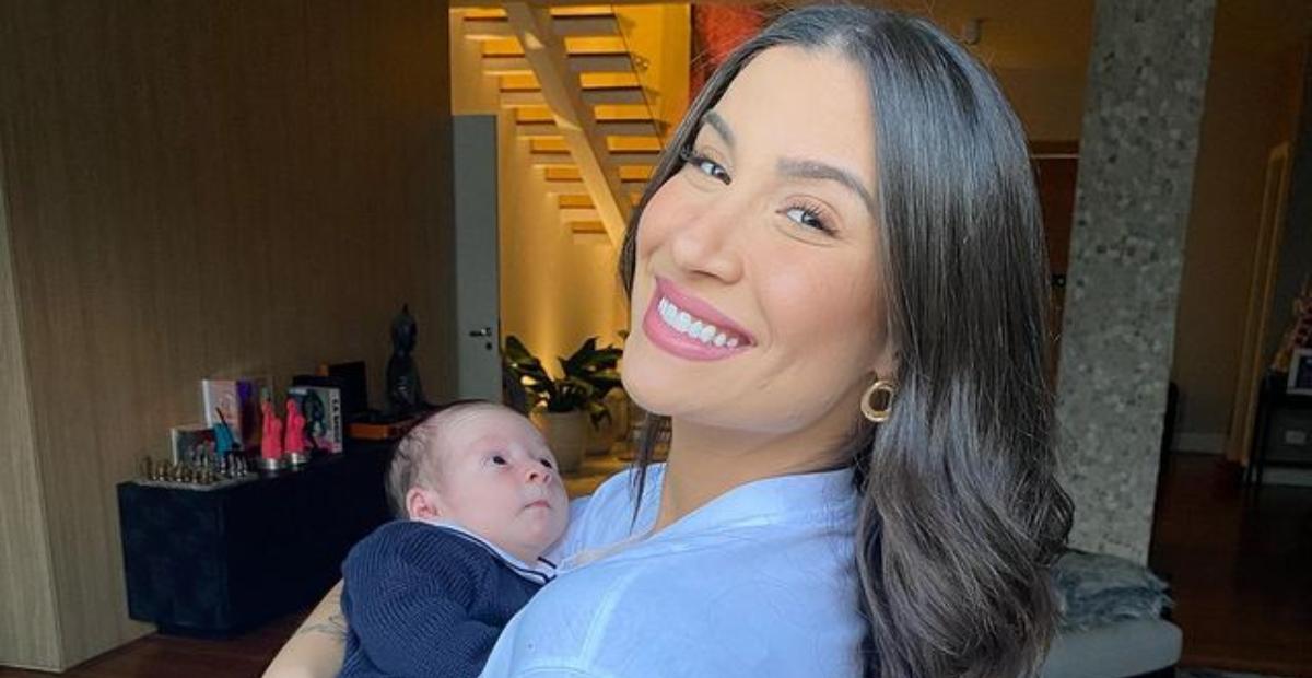 Bianca Andrade exibe primeiro banho do filho em ofurô: ”Mamãe não aguenta”