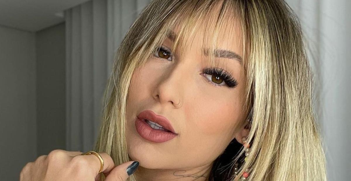 Virginia Fonseca exibe corpão definido de biquíni 3 meses pós-parto e impressa: ”Olha essa barriga!”