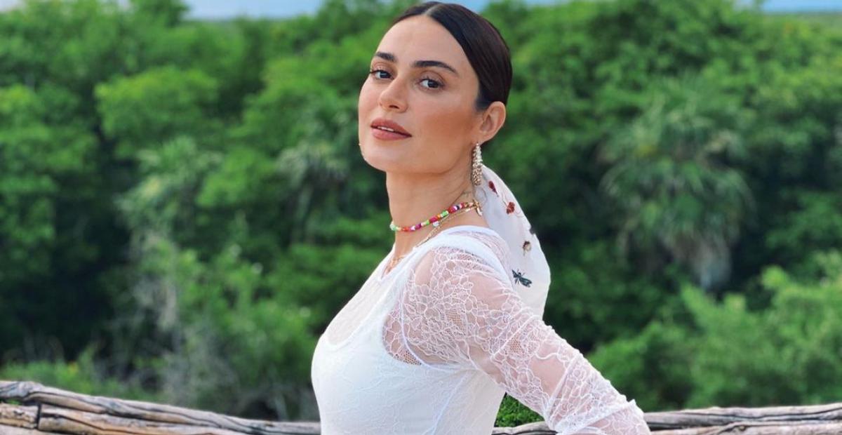 Thaila Ayala exibe a barriguinha durante passeio em Nova York: ”Francisco passeou”