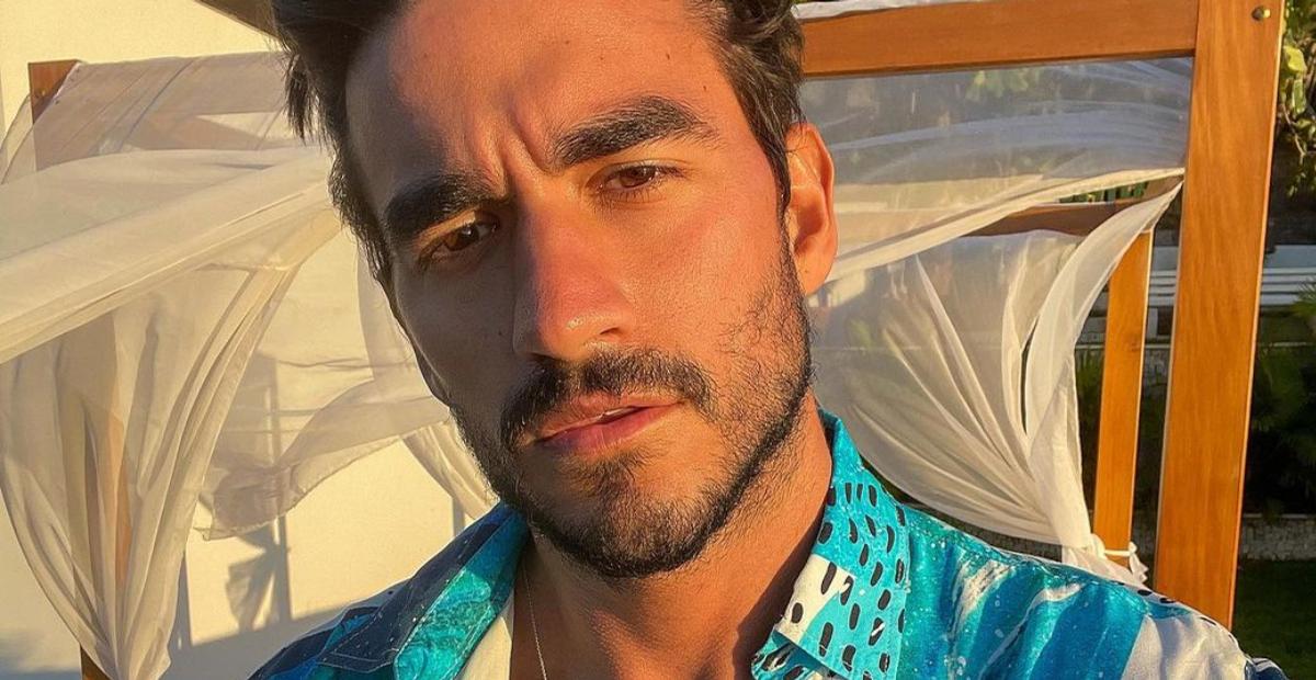 Guilherme Napolitano aproveita pôr do Sol nas Maldivas e chama atenção: ”Que gato”