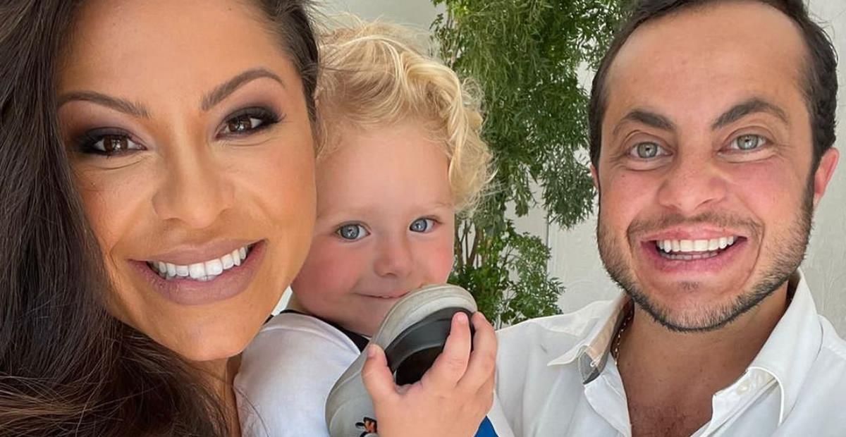 Andressa Ferreira e Thammy Miranda aparecem com Bento em parque temático da Disney: “Família mais linda!”