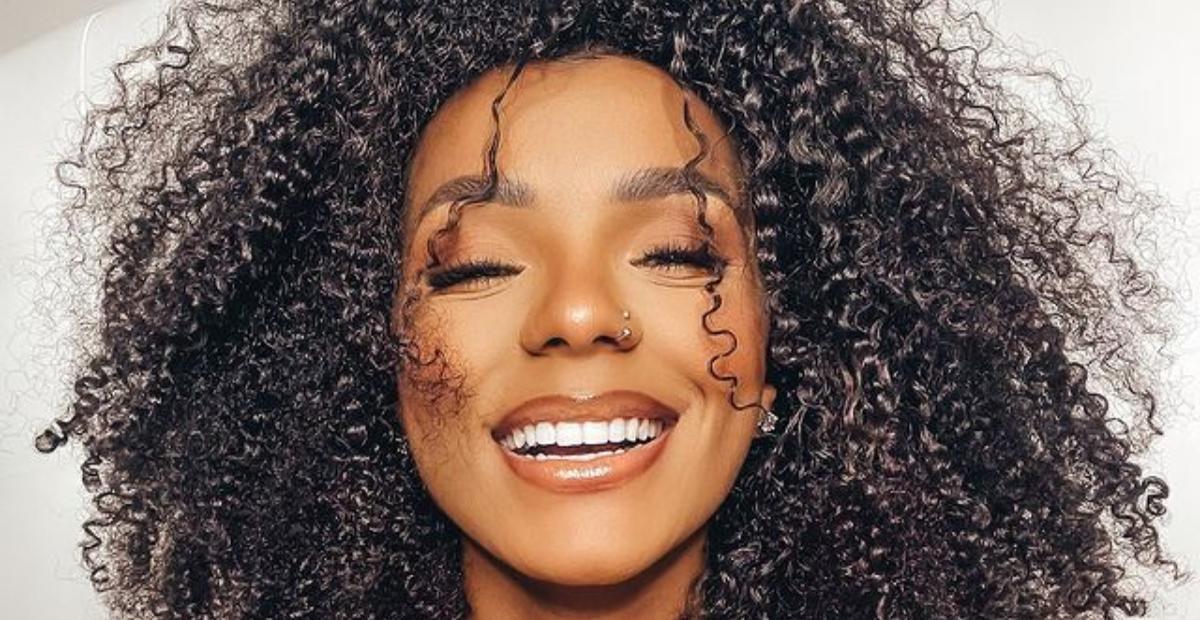 Brunna Gonçalves chama atenção ao publicar cliques sensuais de biquíni: ”Tão perfeita!”