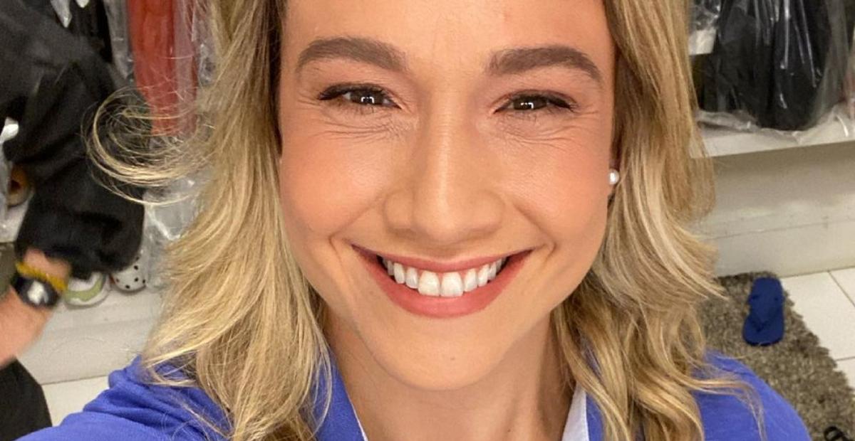 Fernanda Gentil acorda cedo para treino intenso na praia e impressiona: ”Sacudir a poeira”