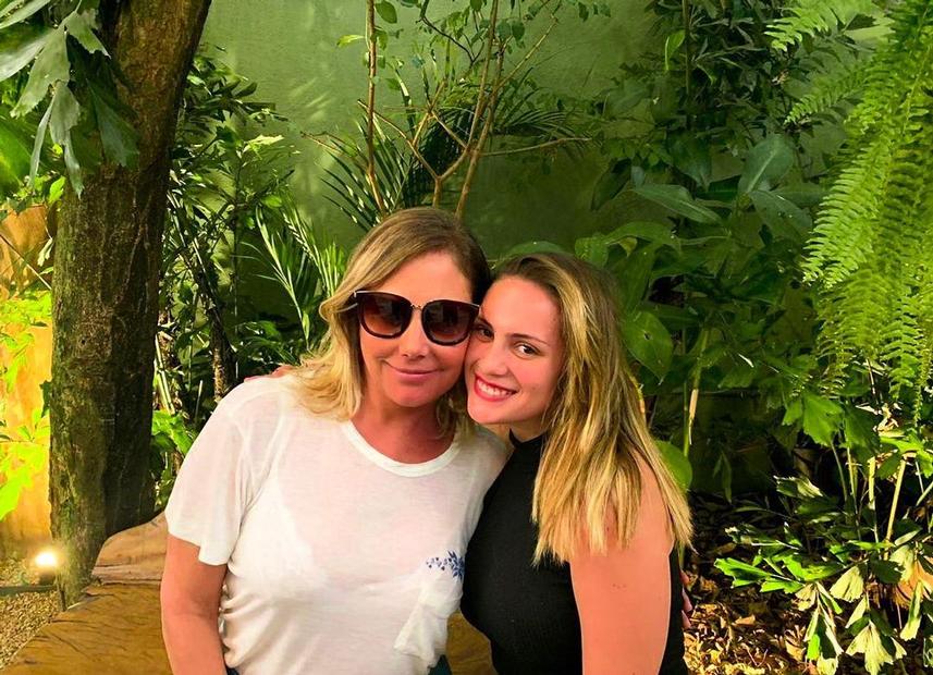 Filha de Heloísa Périssé esclarece críticas a ex-BBBs: ”Não quero desmerecer ninguém”