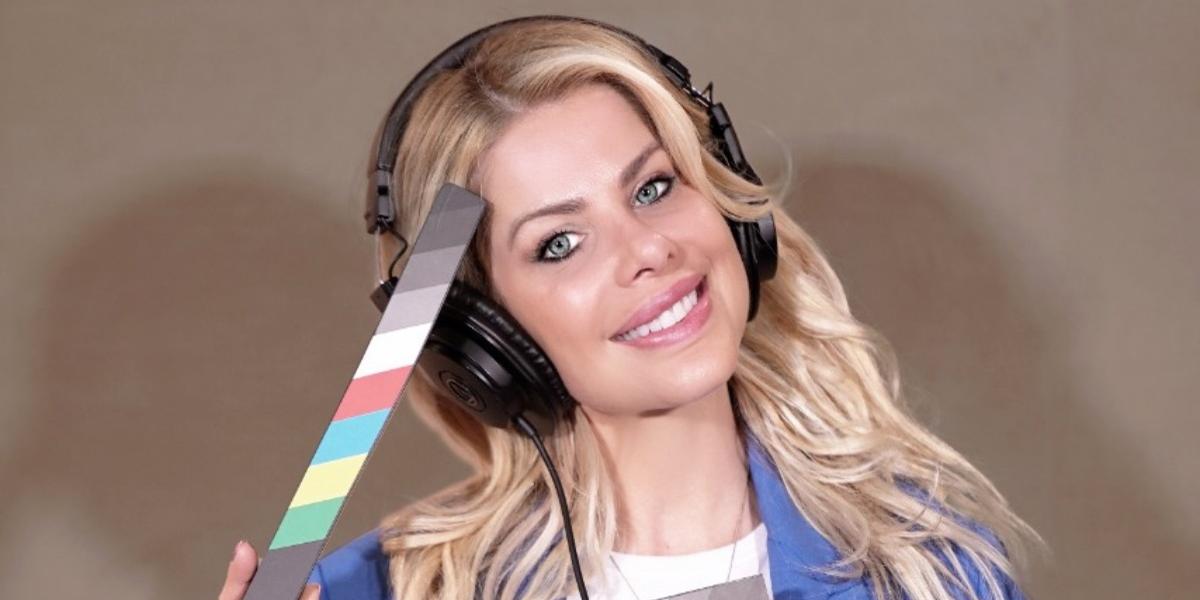 Karina Bacchi assume missão de comandar a nova temporada do ‘Positivamente Podcast’