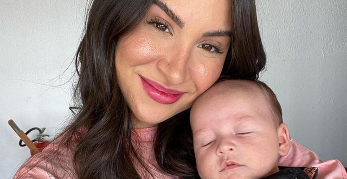 Bianca Andrade encanta ao fazer careta com o filho, Cris: ”Tal mãe, tal filho”