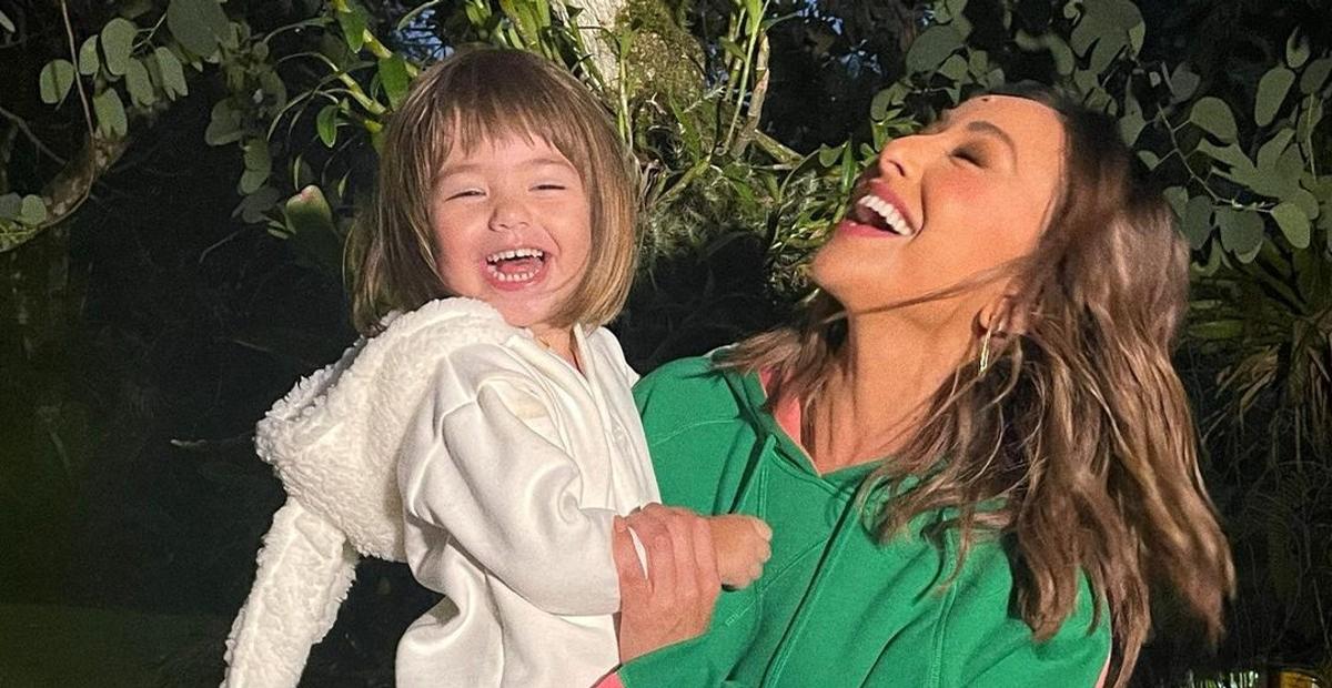 Sabrina Sato arranca gargalhadas ao postar vídeo de Zoe comendo legumes