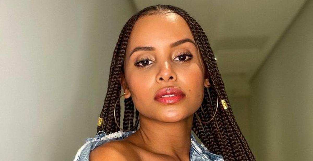 Gleici Damasceno aposta em look jeans arrasador e ganha elogios: ”Maravilhosa!”