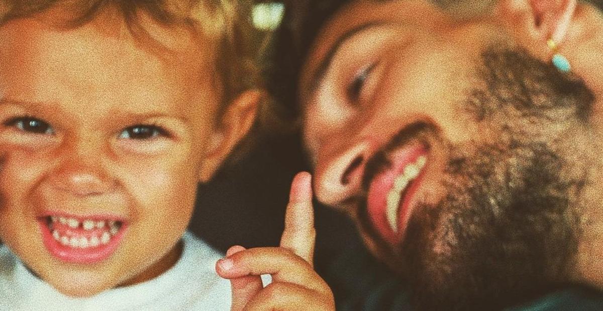 Vinicius Martinez presta linda homenagem nos 2 aninhos de Valentin: ”Revolução em nossas vidas”
