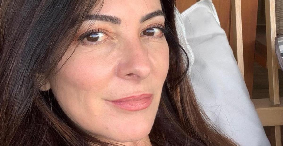 Ana Paula Padrão recebe segunda dose da vacina contra covid-19: ”Viva a ciência”