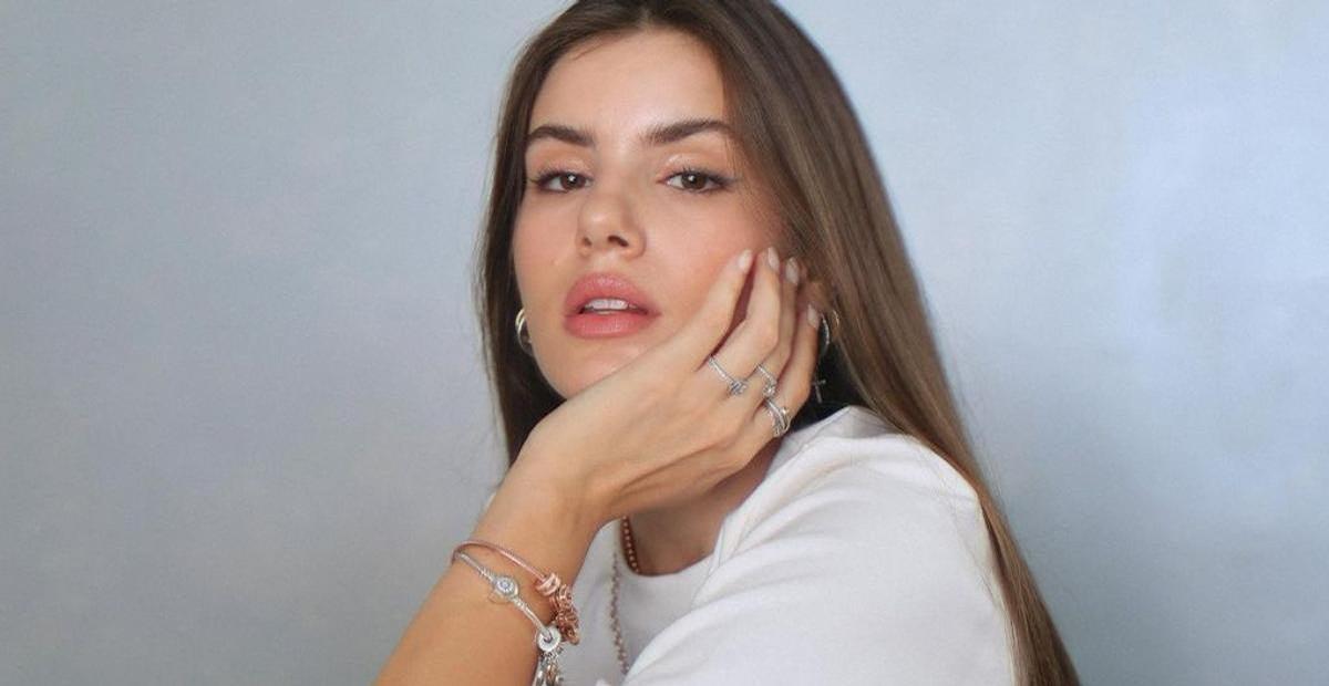 Camila Queiroz rebate críticas por atuação em ‘Verdades Secretas’: ”Acho que mandei benzão”