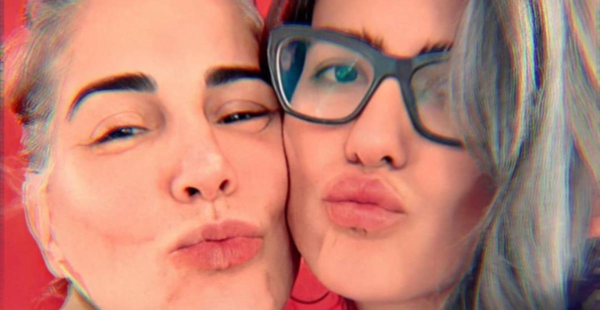 Gloria Pires relembra clique encantador ao lado da filha, Antonia Morais: ”Há 27 anos!”