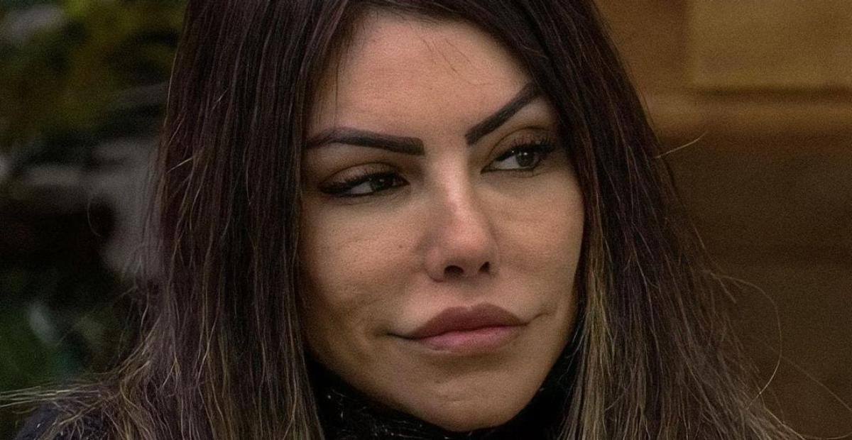Liziane Gutierrez comenta harmonização facial que deu errado: ”Tive rejeição”
