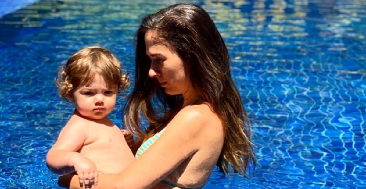 Tatá Werneck encanta fãs ao postar cliques fofíssimos de Clara Maria: ”Que riqueza!”