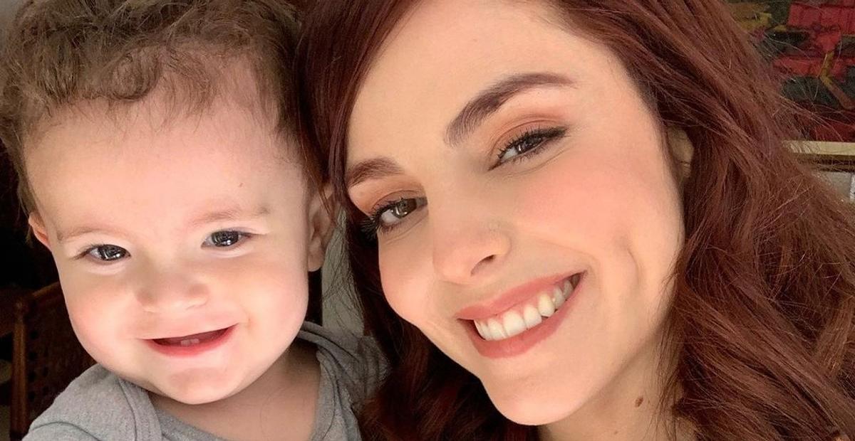 Titi Müller publica linda foto na banheira com o filho e encanta os internautas