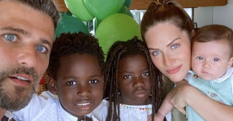 Giovanna Ewbank se despede de Madrid com lindos registros em família: ”Inesquecível”