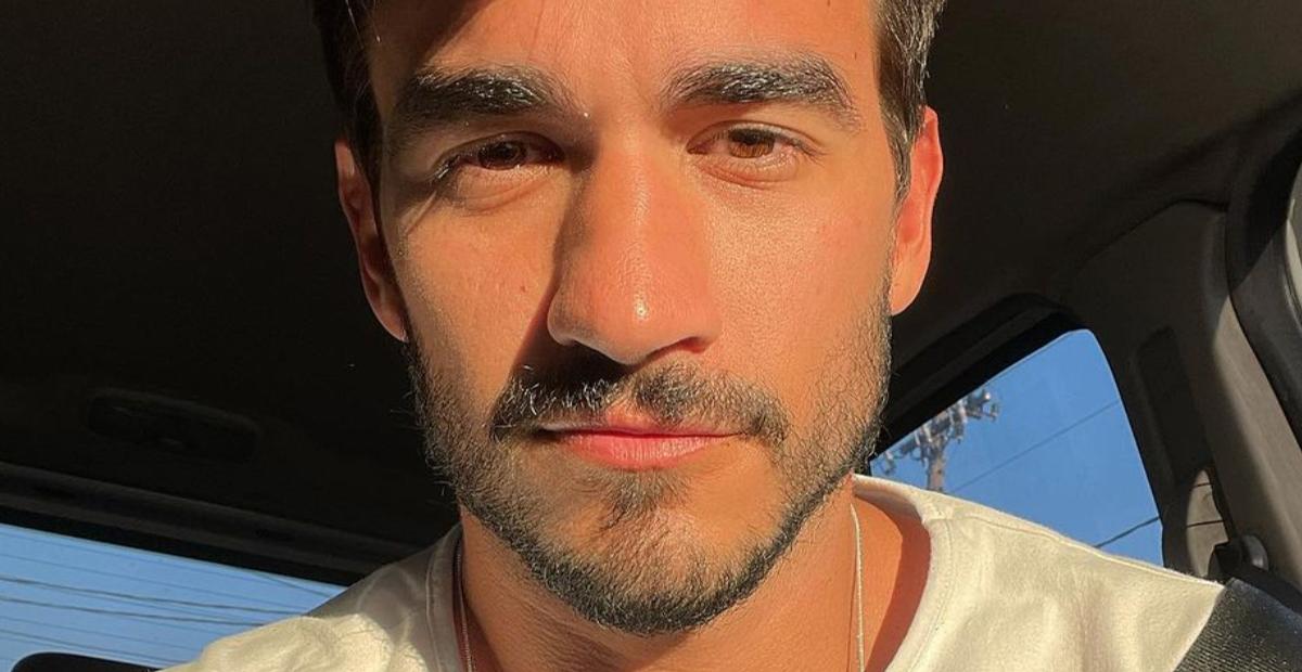 Guilherme Napolitano relembra mergulho com arraias nas Maldivas e web reage: ”Um peixão desses”