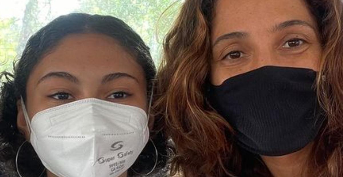 Camila Pitanga comemora vacinação da filha Antônia: ”É uma emoção diferente de tudo”