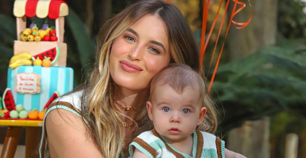 Lorena Carvalho se derrete ao escutar o filho falando ‘mamãe’: ”Te amo muito”