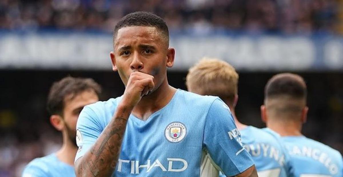 Gabriel Jesus anuncia que será pai pela primeira vez após marcar gols: ”Que dia!”