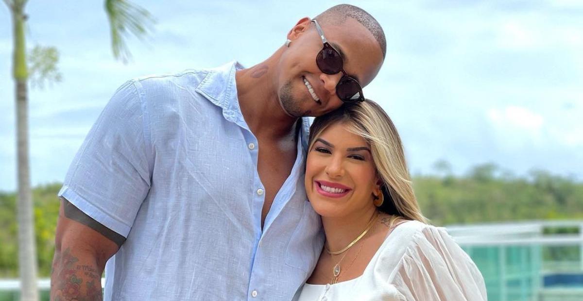 Nasce Liz, filha do cantor Léo Santana e da dançarina Lore Improta