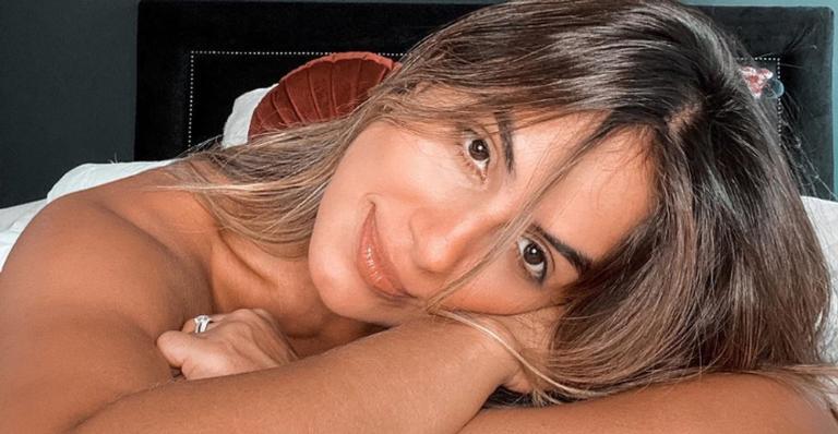 De top e shortinho, Carol Peixinho ostenta abdômen sarado em clique aventureiro: ”Califórnia”