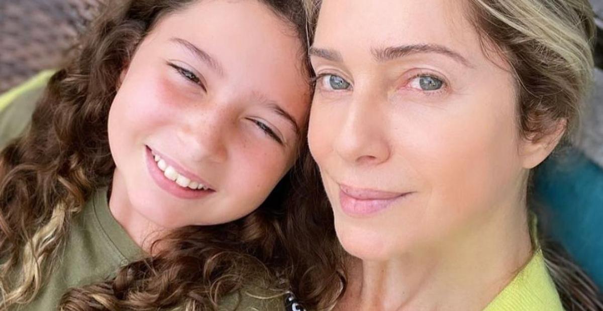 Leticia Spiller celebra estreia da filha, Stella, como atriz: ”Minha estrelinha no cinema”