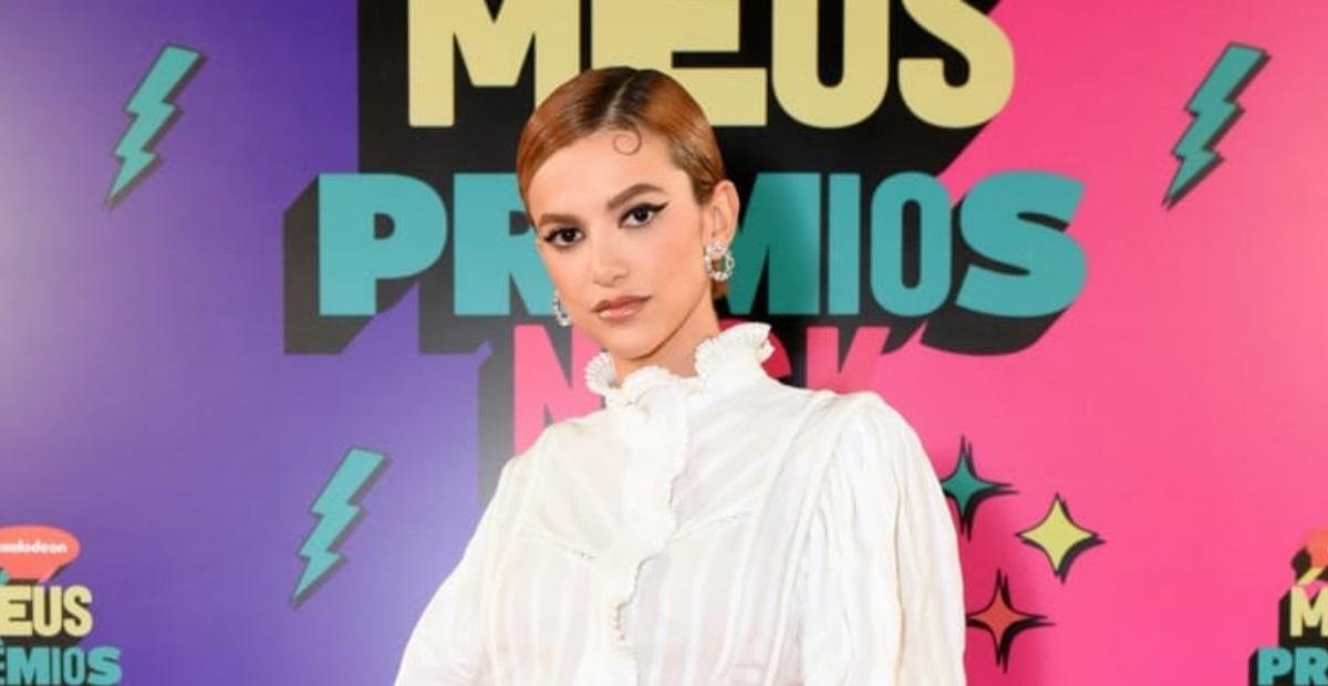 Manu Gavassi apresenta música inédita em homenagem à irmã, Catarina