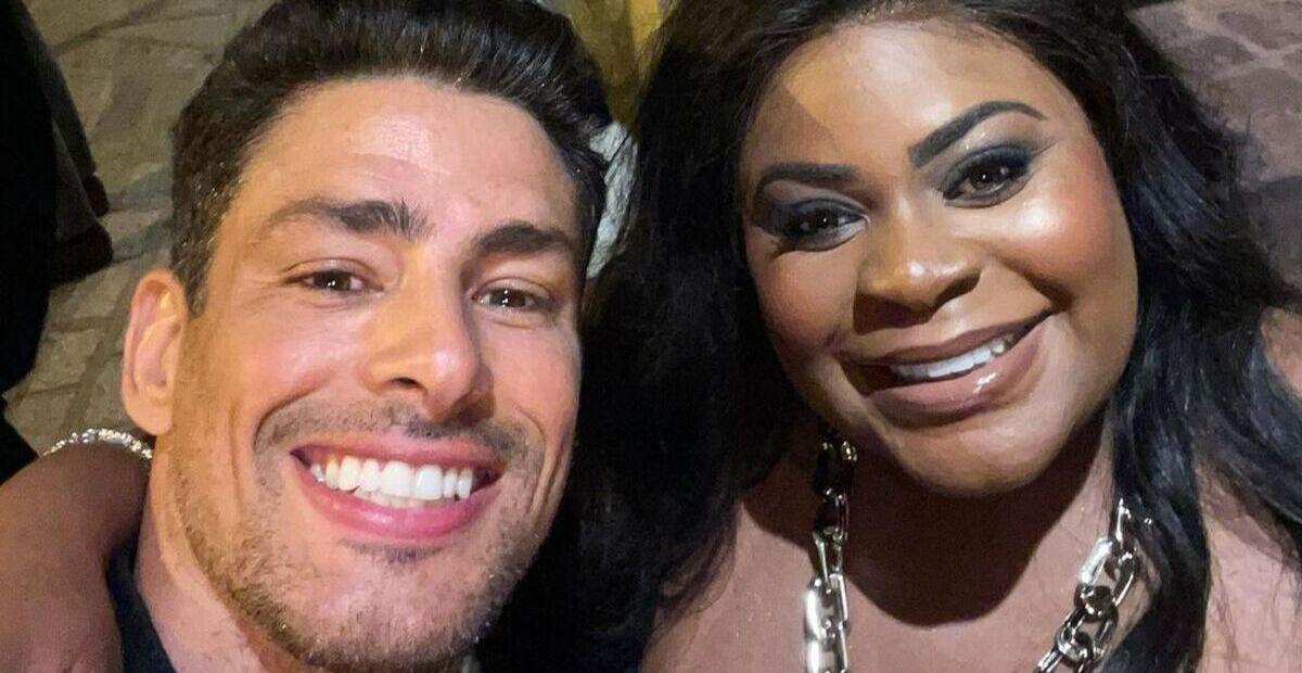 Em Paris, Jojo Todynho encontra Cauã Reymond e se exibe: ”Meu príncipe no jantar!”