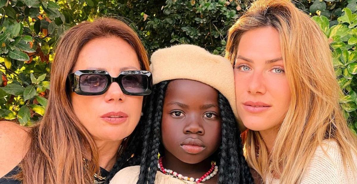 Giovanna Ewbank compartilha clique perfeito com a mãe e a filha, Titi: ”3 gerações”