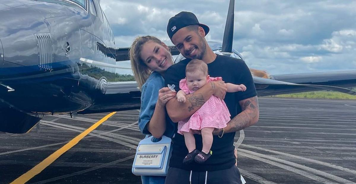 Maria Alice esbanja estilo durante passeio em Lisboa com os papais, Virginia Fonseca e Zé Felipe: “Ícone fashion!”