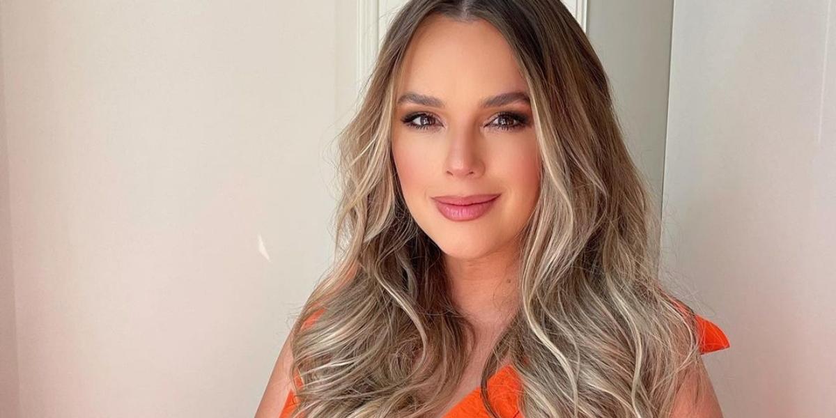 Thaeme Mariôto se declara para a filha, Ivy, em clique fofíssimo: ”1 semana que você chegou”