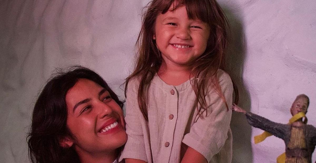 Yanna Lavigne publica selfies hilárias de Madalena e brinca: ”Qual te representa mais hoje?”