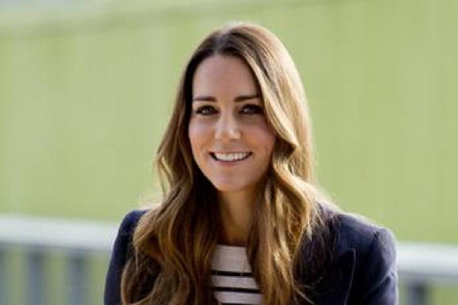 Kate Middleton conta que fez aulas de voo com seu avô