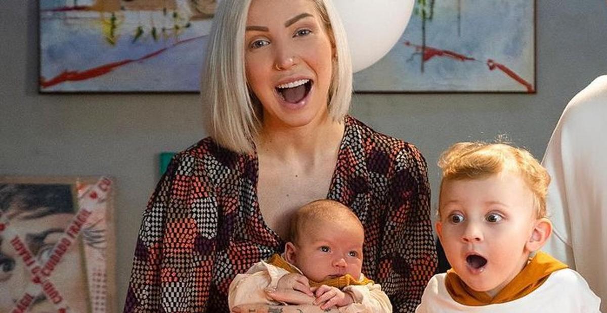 Zoo posta clique de Gael com Nikki no colo e se derrete: ”Quero morar nessa foto”