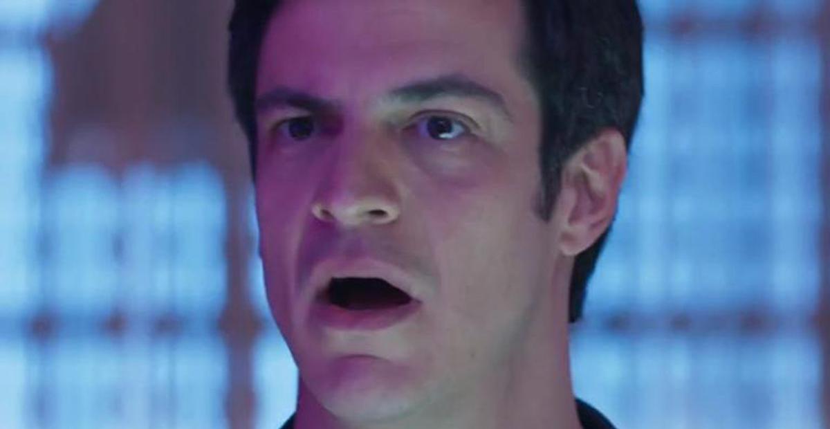 Eric cai em golpe e será preso na novela ‘Pega Pega’