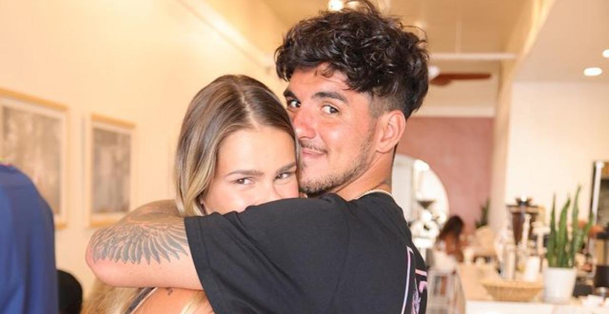 Yasmin Brunet e Gabriel Medina exibem momentos de intimidade e arrancam elogios: ”Inspiram muito”