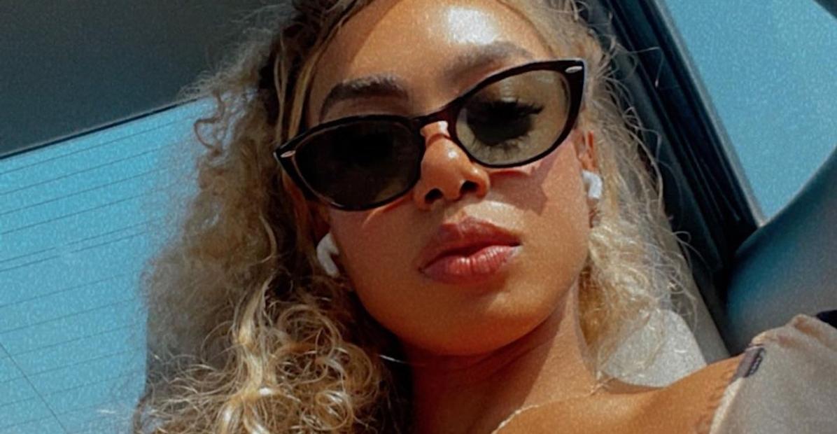 De biquíni, Dandara Mariana ostenta corpão e movimenta web: ”A beleza dessa mulher é indiscutível”