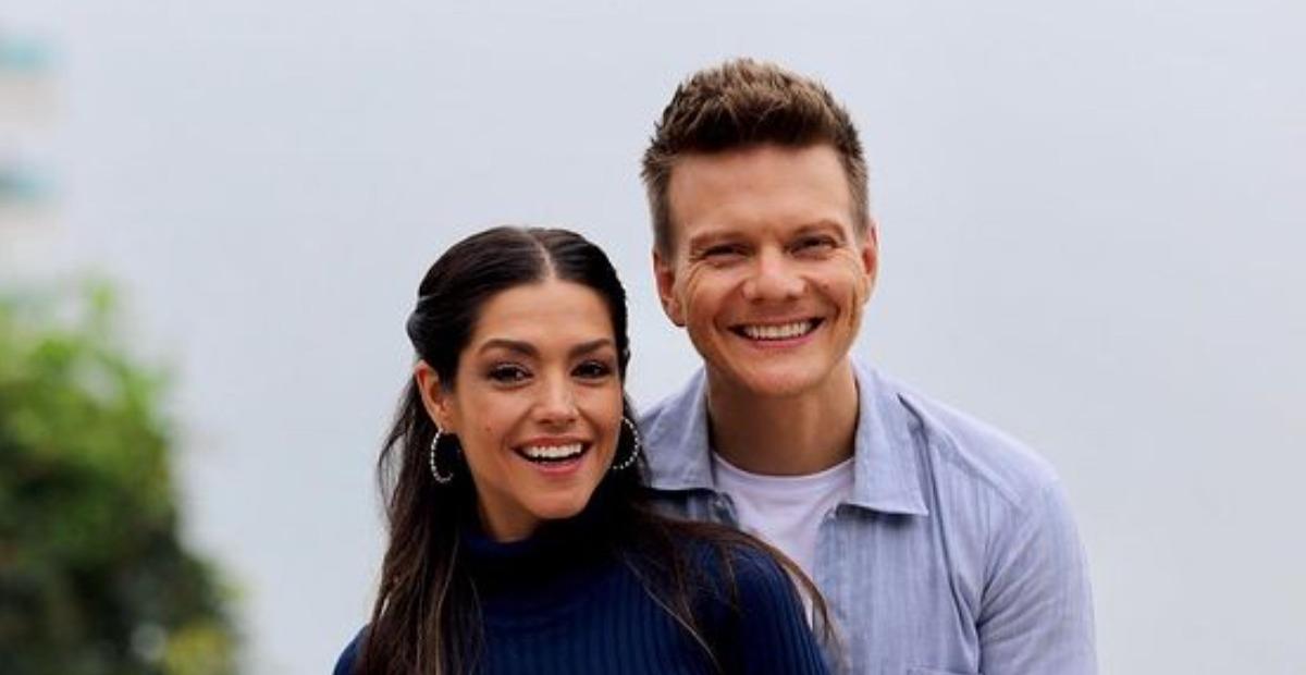 Thais Fersoza e Michel Teló iniciam comemorações dos 7 anos de união: ”Igual pinto no lixo”